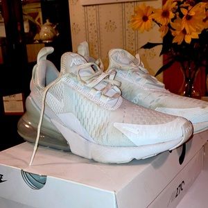 Nike Air Max 270 Sneaker